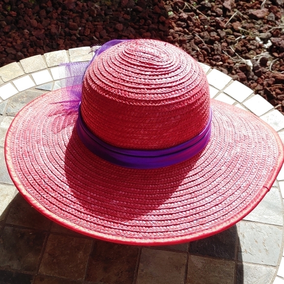 NEW LADIES RED HAT SOCIETY STRAW BRIM HAT WITH PURPLE BOW - Picture 9 of 10